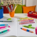 Pastelky trojhranné Stabilo Easy colors pro praváky, 6 ks